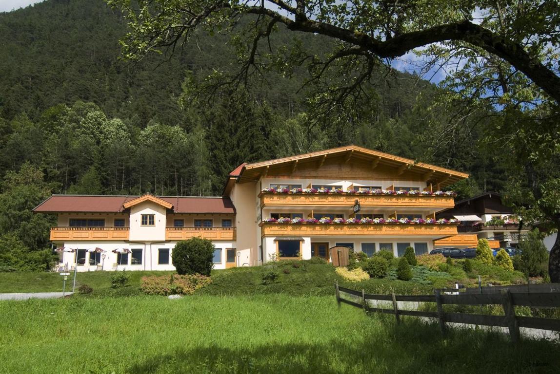 Hotel Huber Hochland Маурах Экстерьер фото